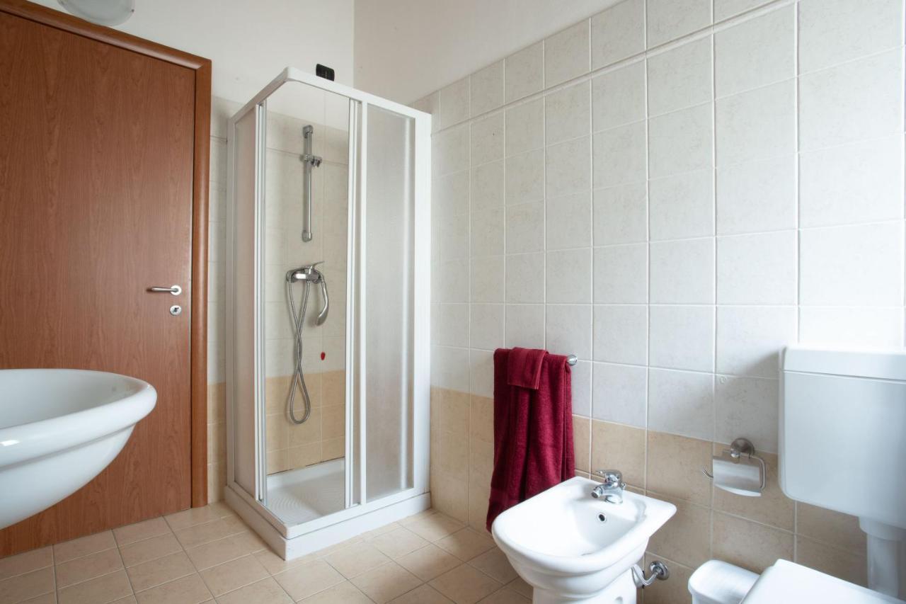 Casa Vacanze Valeria Sondrio Luaran gambar