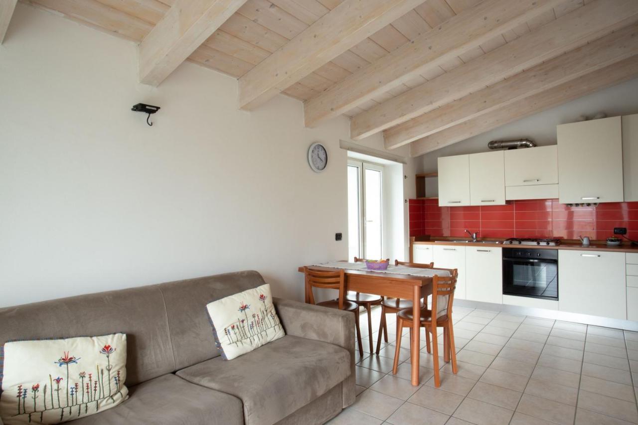 Casa Vacanze Valeria Sondrio Luaran gambar