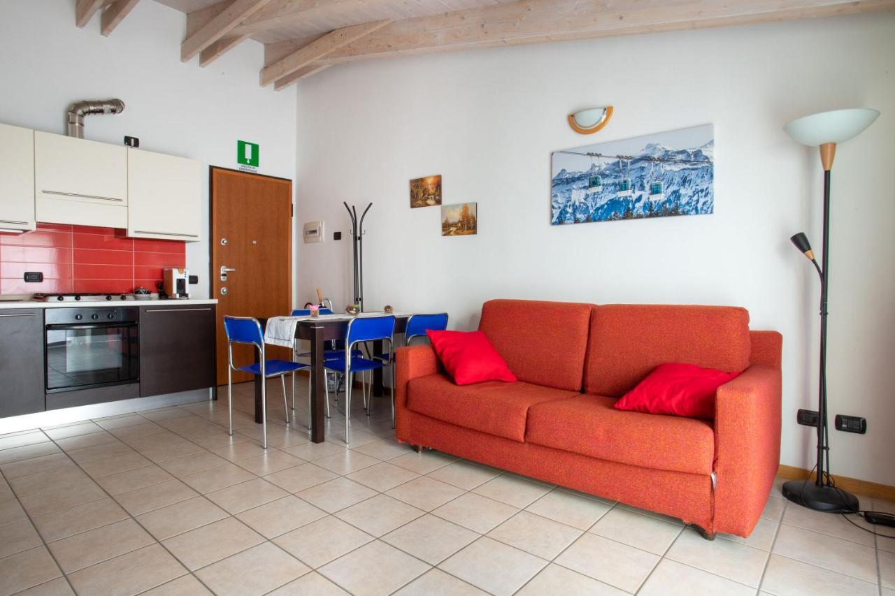 Casa Vacanze Valeria Sondrio Luaran gambar