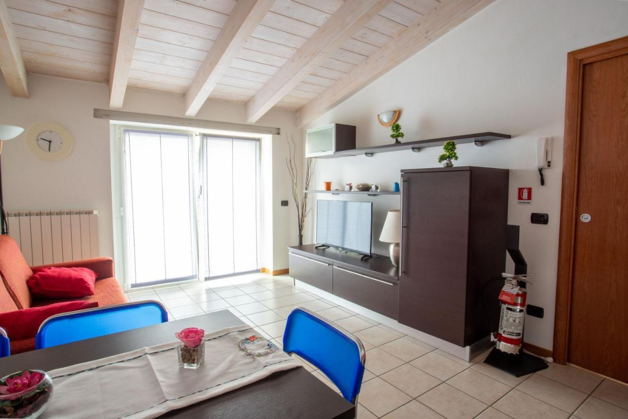 Casa Vacanze Valeria Sondrio Luaran gambar