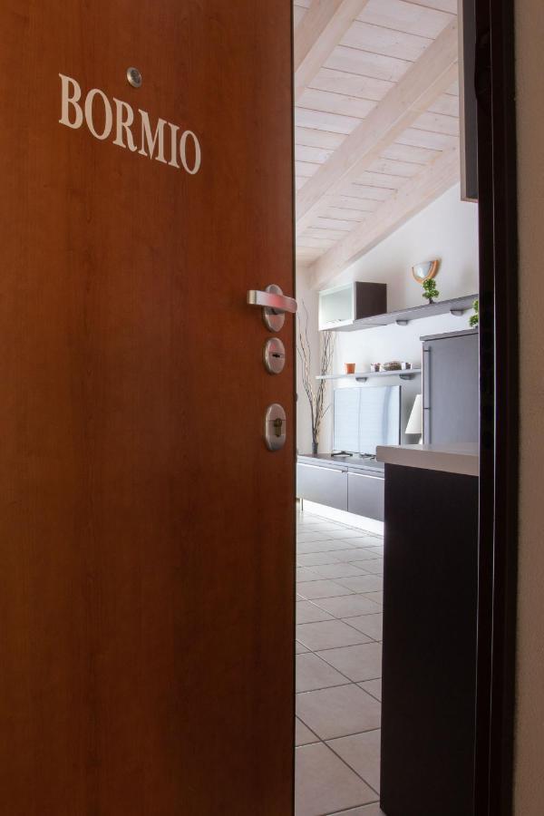 Casa Vacanze Valeria Sondrio Luaran gambar